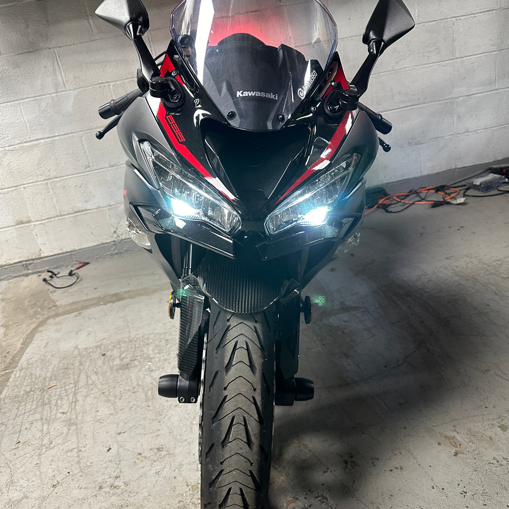 
                      
                        2023 KAWASAKI NINJA ZX6R BLK RED CARBON
                      
                    