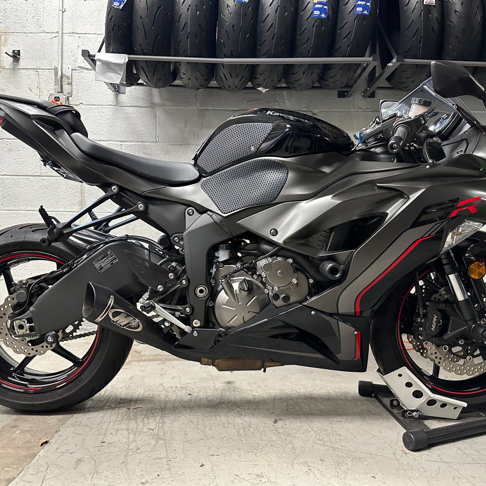 2023 KAWASAKI NINJA ZX6R BLK RED CARBON