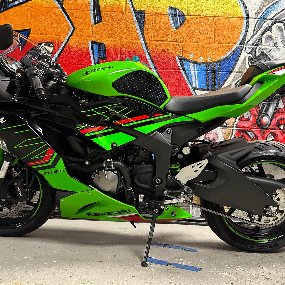 
                      
                        2023 Kawasaki Ninja ZX6R KRT
                      
                    