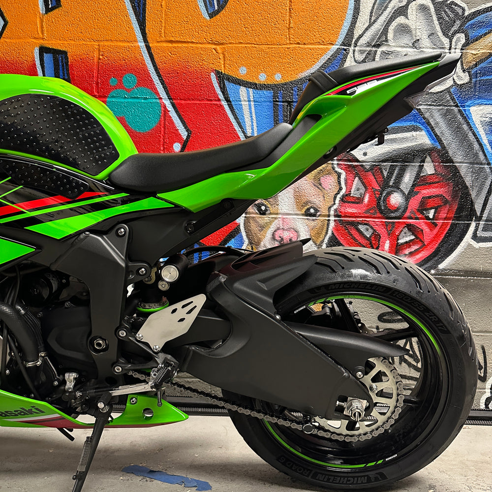 
                      
                        2023 Kawasaki Ninja ZX6R KRT
                      
                    