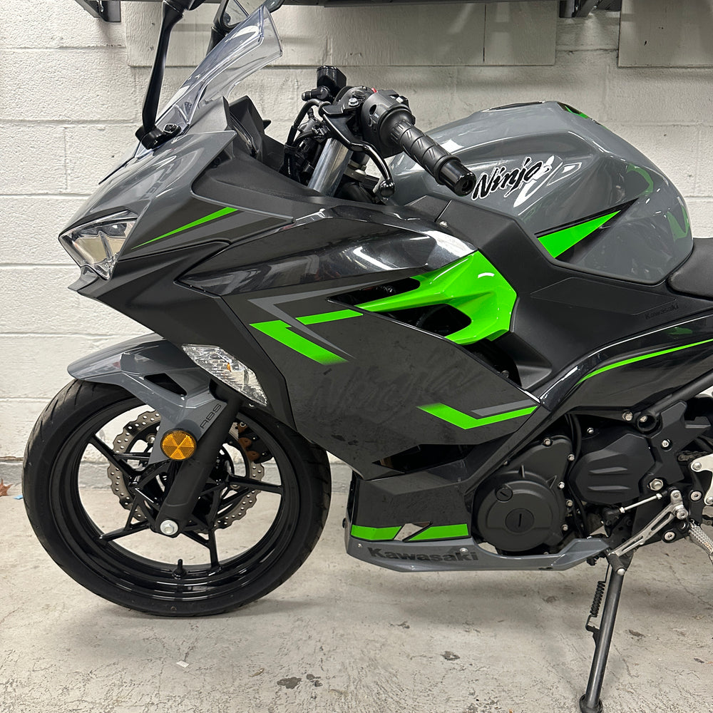 
                      
                        2019 KAWASAKII NINJA 400 ABS
                      
                    