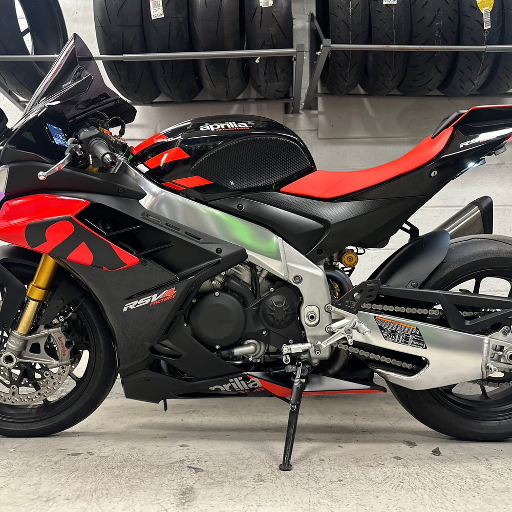 
                      
                        2022 APRILIA RSV4 1100 FACTORY
                      
                    