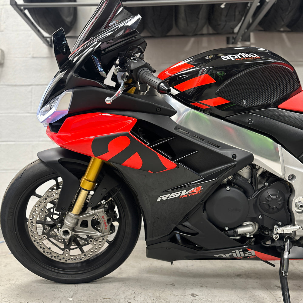 
                      
                        2022 APRILIA RSV4 1100 FACTORY
                      
                    