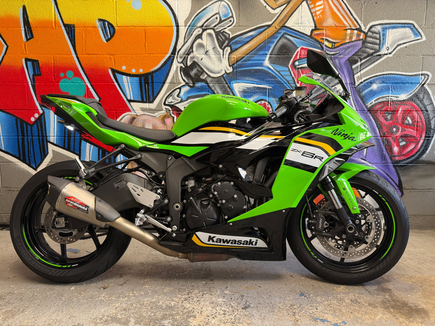 2025 Kawasaki ZX6R KRT w ABS Yoshi AT2