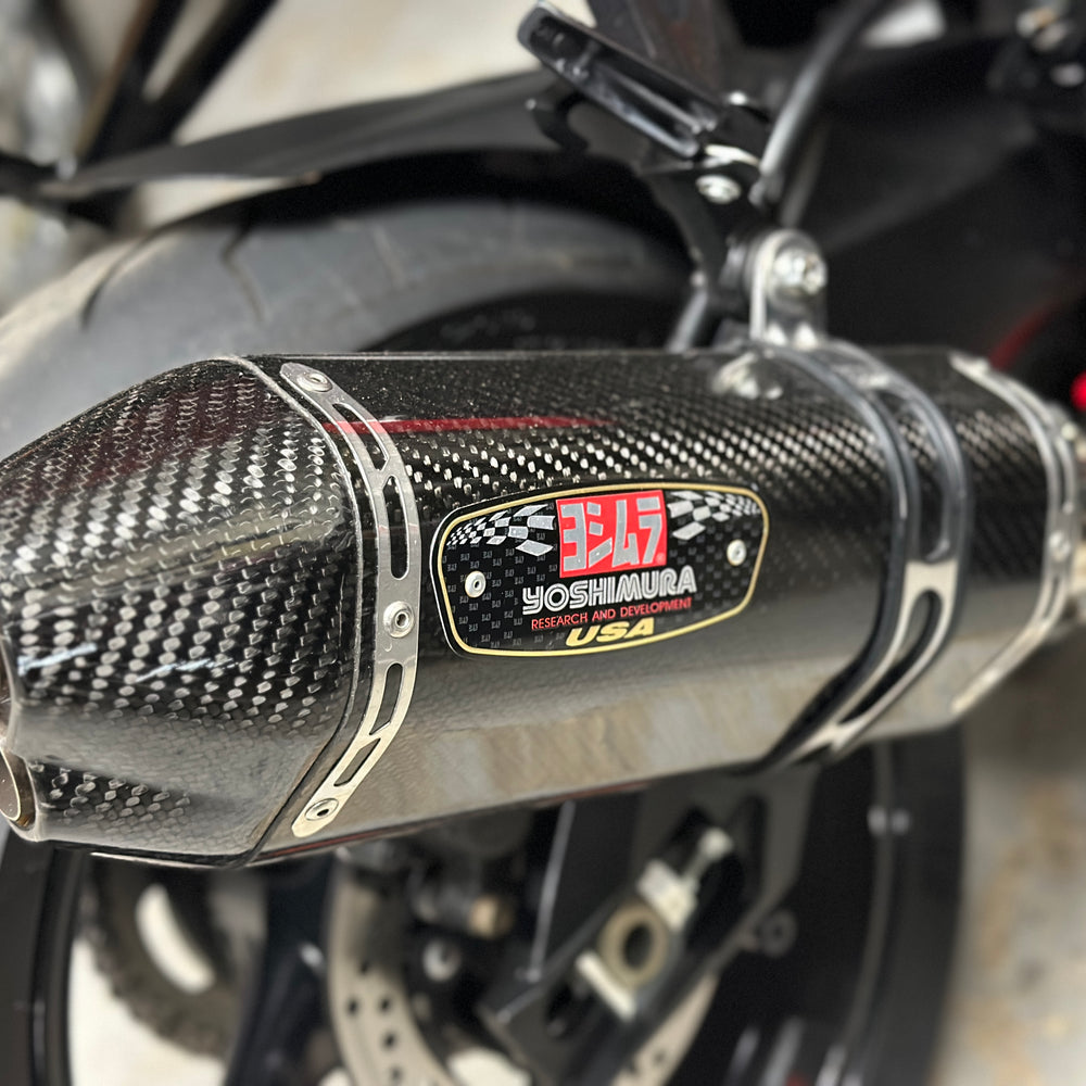 
                      
                        2016 SUZUKI GSXR 600 RED BLACK YOSHIMURA
                      
                    