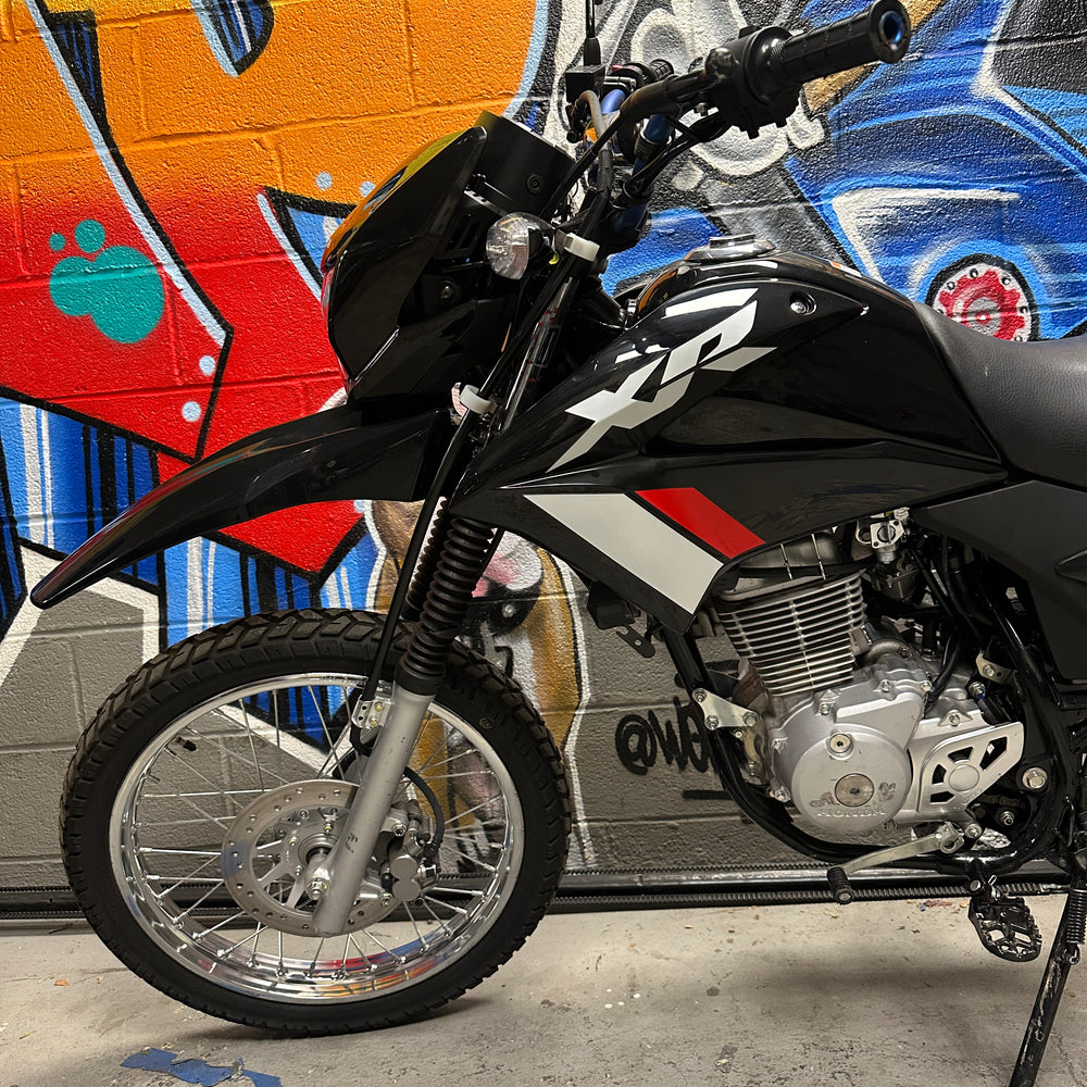 
                      
                        2024 HONDA XR150L
                      
                    