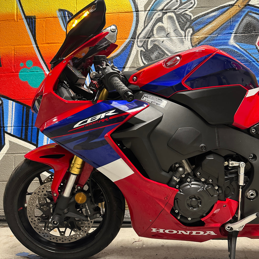 
                      
                        2022 HONDA CBR 1000RR ABS QUICKSHIFTER
                      
                    