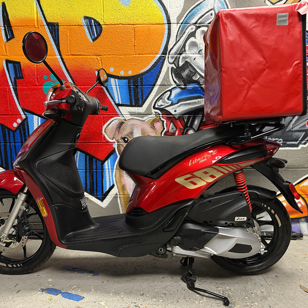 2024 Piaggio Liberty 150 S Rosso Atlas UBER EATS