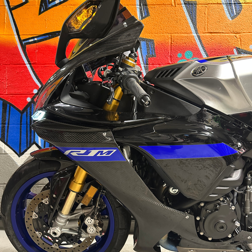 
                      
                        2023 YAMAHA R1M CARBON AKRAPOVIC
                      
                    