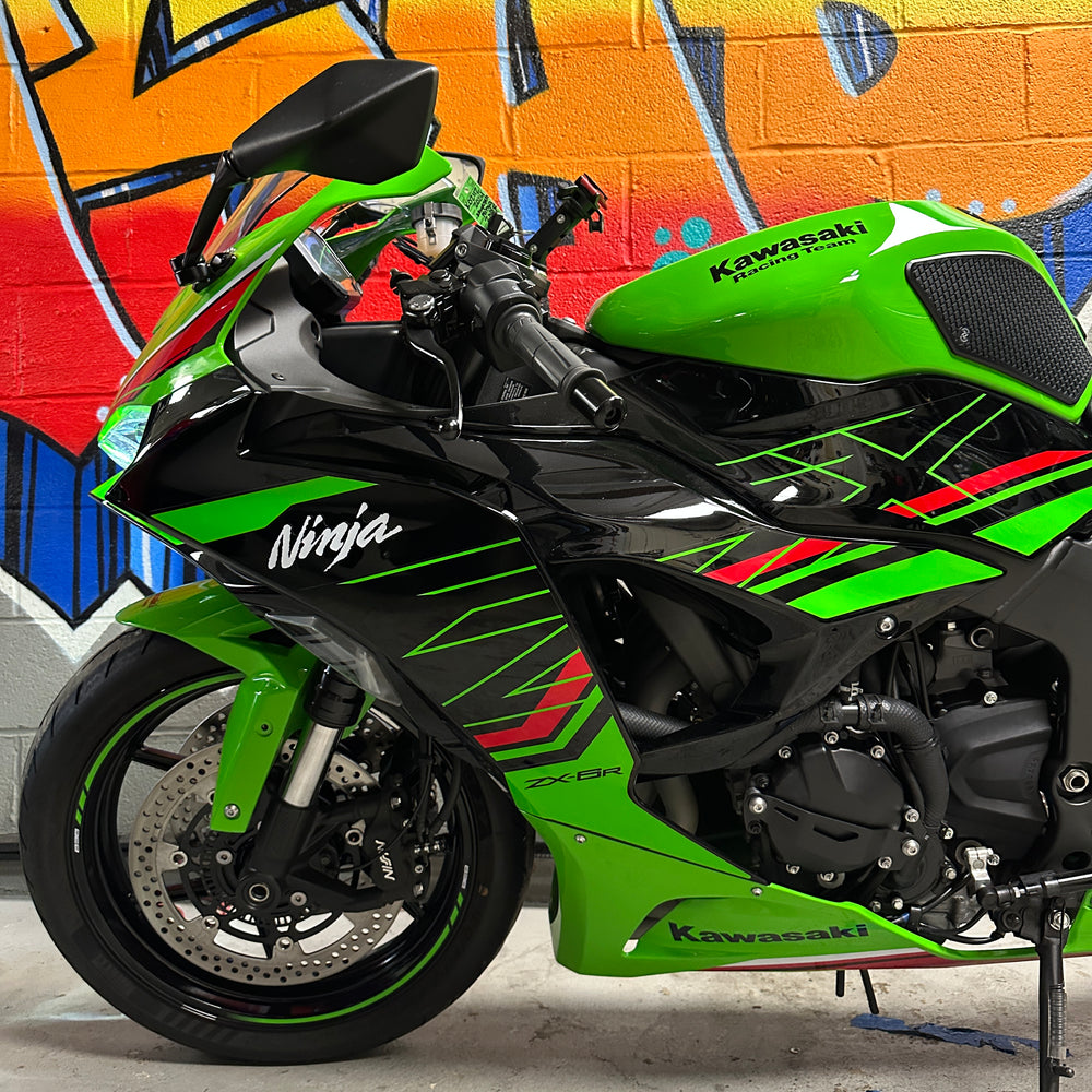 
                      
                        2024 Kawasaki Ninja ZX6R KRT Yoshimura AT2
                      
                    