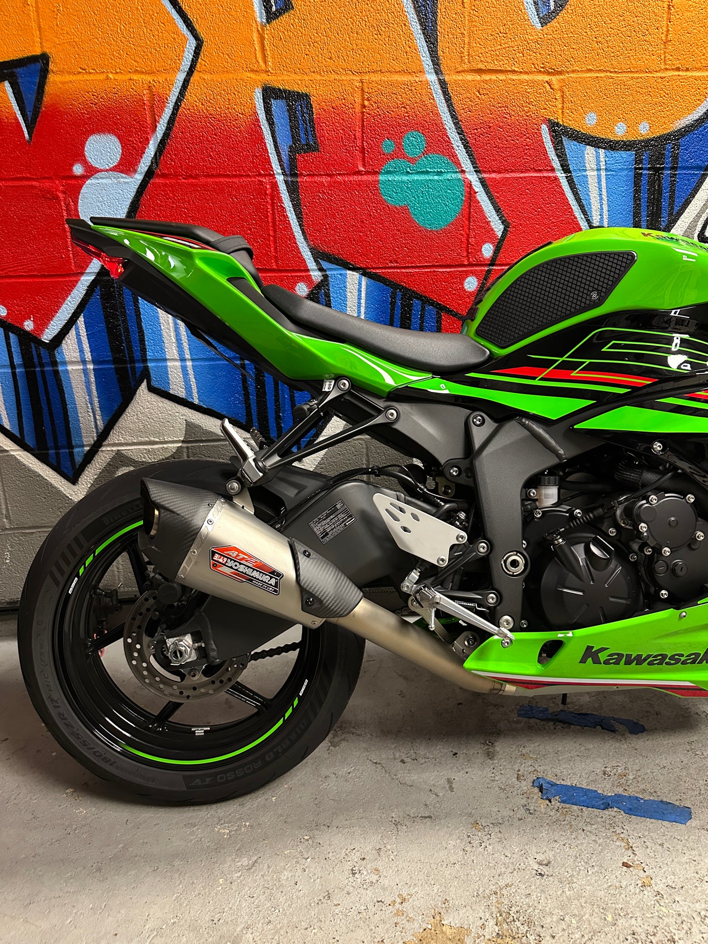 2024 Kawasaki Ninja ZX6R KRT Yoshimura AT2