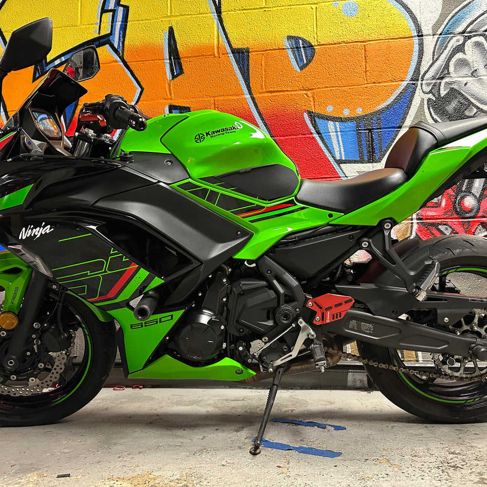 
                      
                        2023 KAWASAKI NINJA 650 KRT ABS LEO VINCE
                      
                    