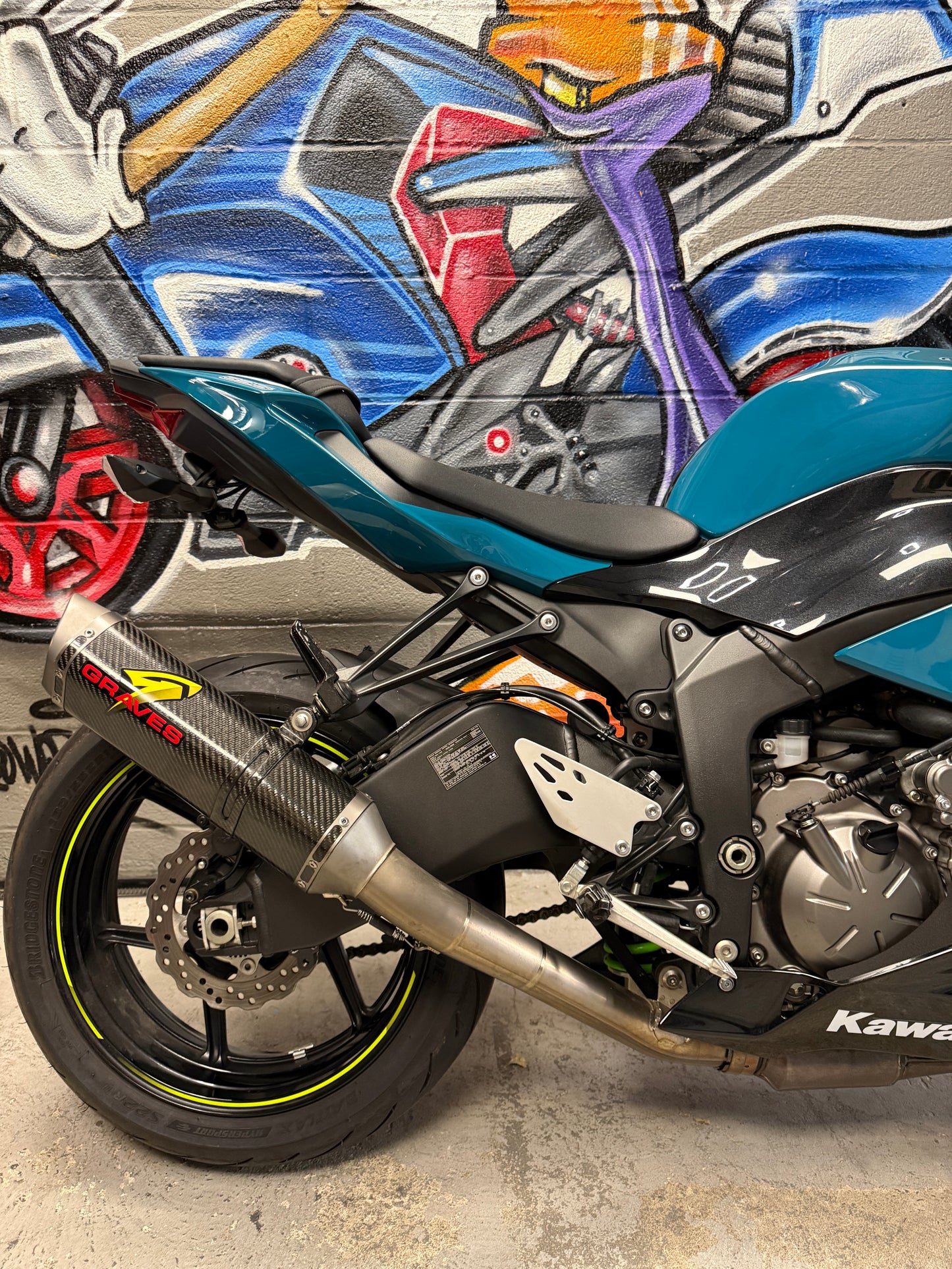 2021 Kawasaki Ninja ZX6R Graves