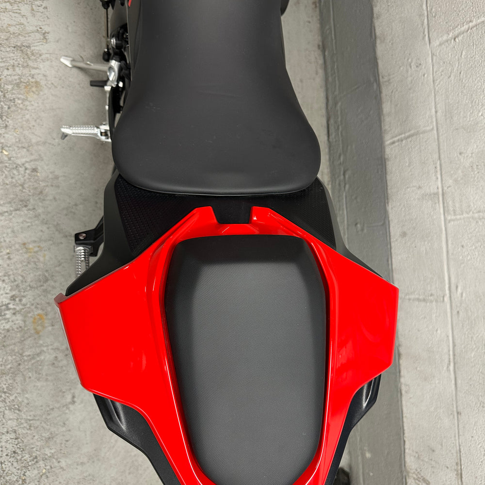 
                      
                        2023 BMW S1000RR PREMIUM FORGED WHEELS Passion Red
                      
                    