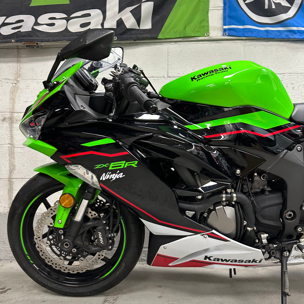 
                      
                        2021 Kawasaki Ninja ZX6R KRT ABS M4
                      
                    