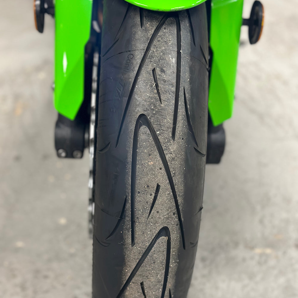 
                      
                        2021 Kawasaki Ninja ZX6R KRT ABS M4
                      
                    