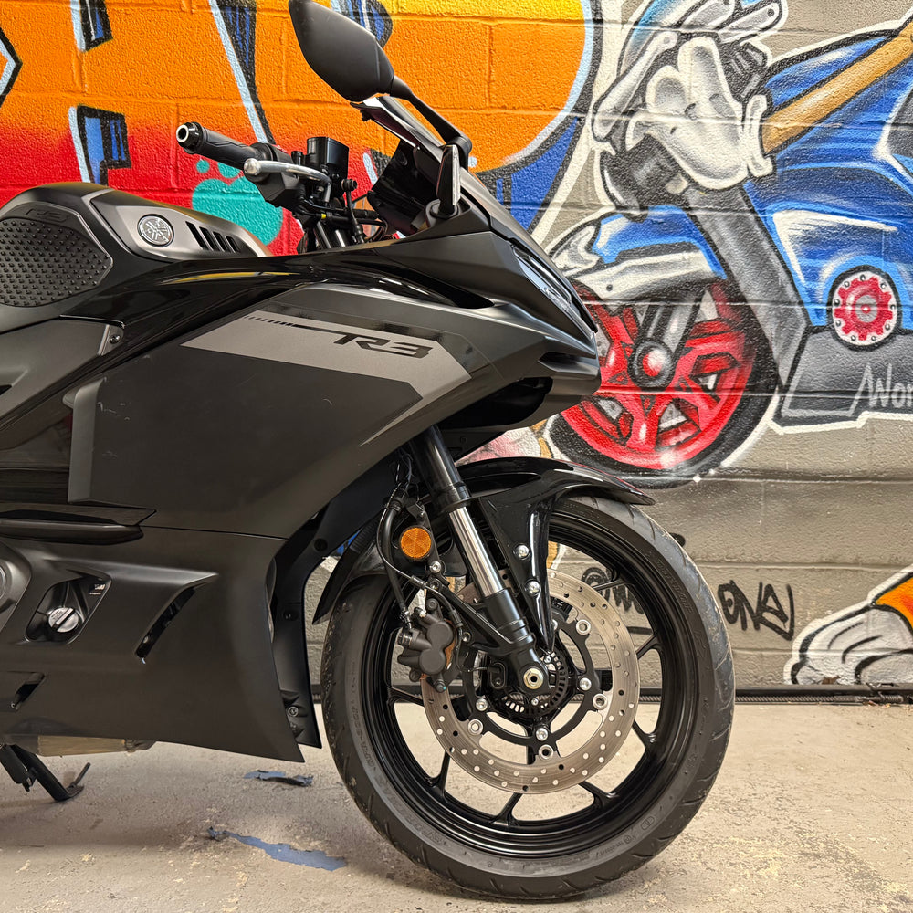 2025 Yamaha R3 in Matte Black – ASAP MOTO