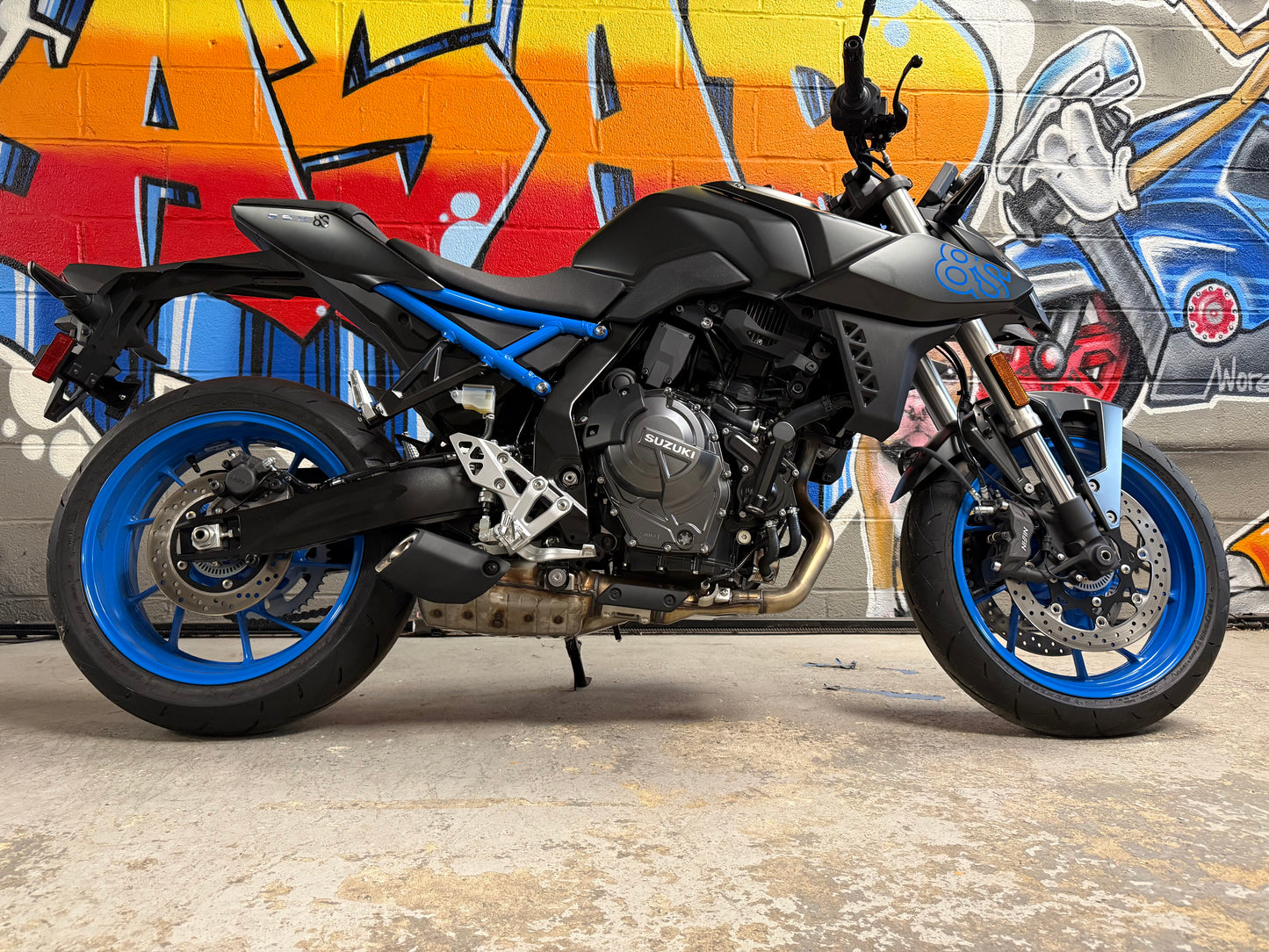 2025 Suzuki GSX8S in Grey/Blue