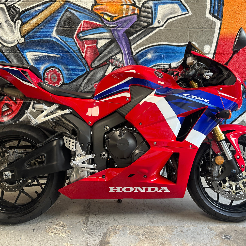 2023 HONDA CBR 600 RR AKRAPOVIC