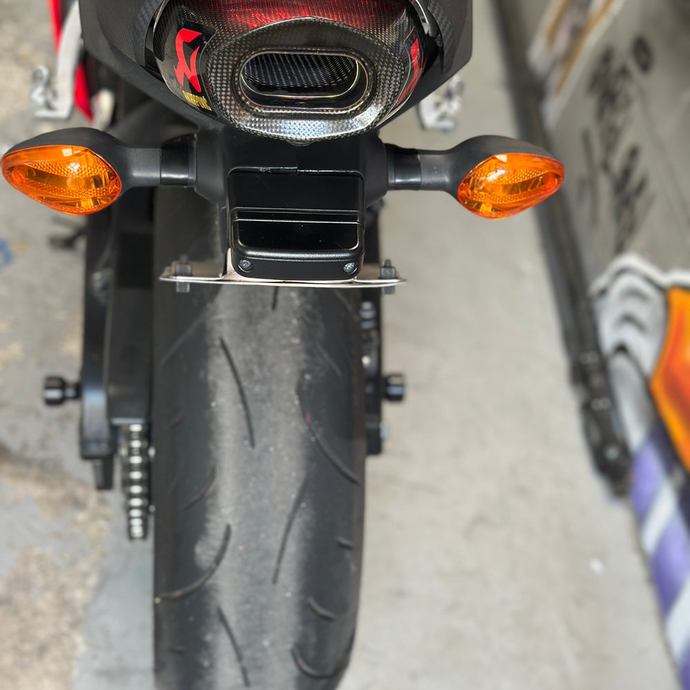 
                      
                        2023 HONDA CBR 600 RR AKRAPOVIC
                      
                    