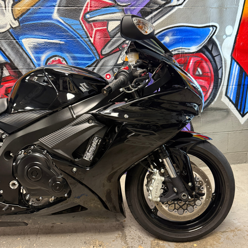 
                      
                        2020 SUZUKI GSXR 600 Black on Black
                      
                    