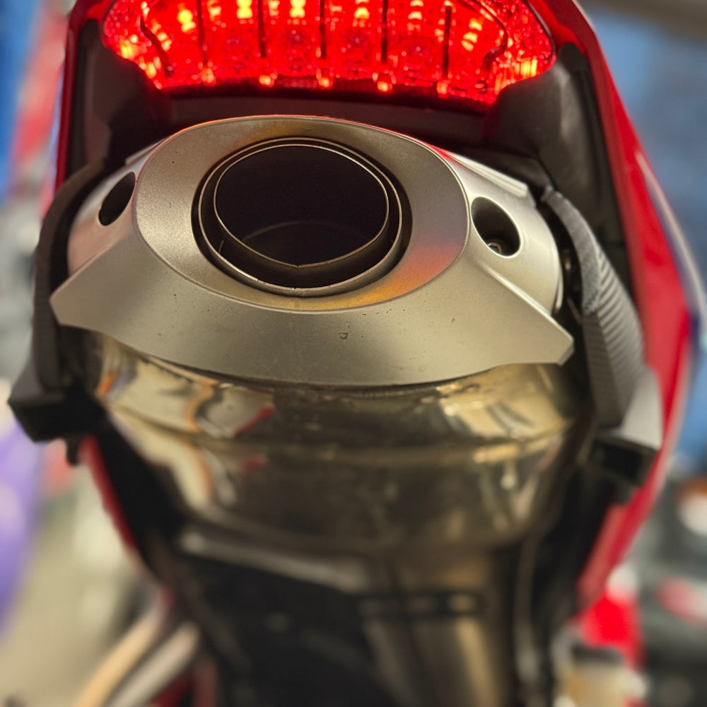 
                      
                        2021 HONDA CBR 600RR TRI COLOR
                      
                    