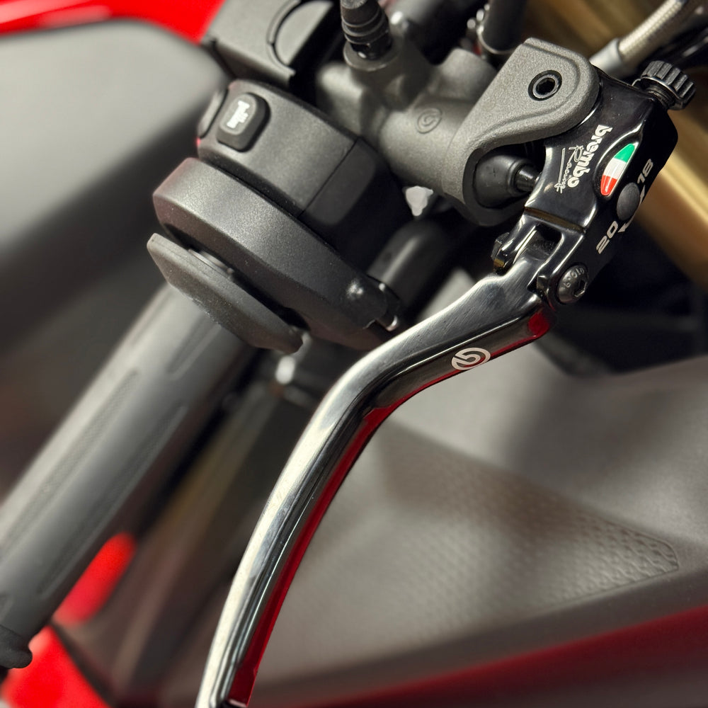 
                      
                        2024 BMW S1000RR RED AKRAPOVIC
                      
                    