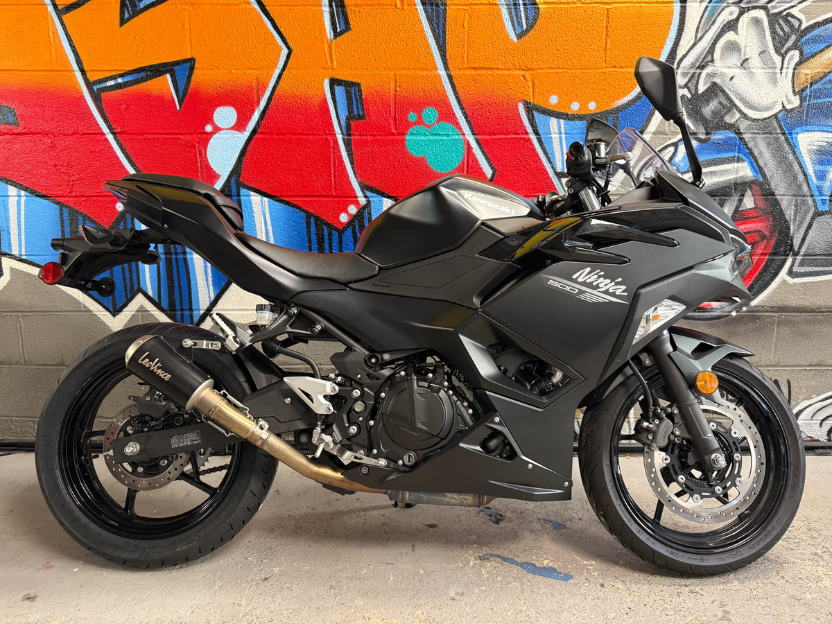 2026 Kawasaki Ninja 500 LEO VINCE