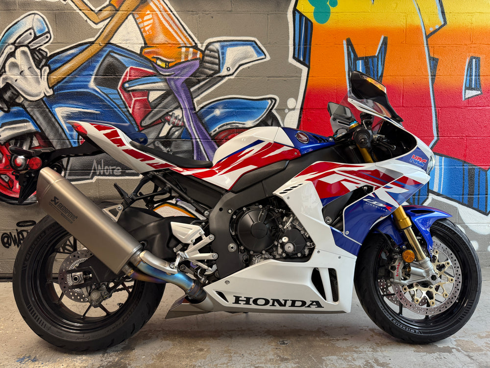 2023 HONDA CBR 1000RR-R FIREBLADE 30th Anniversary Edition