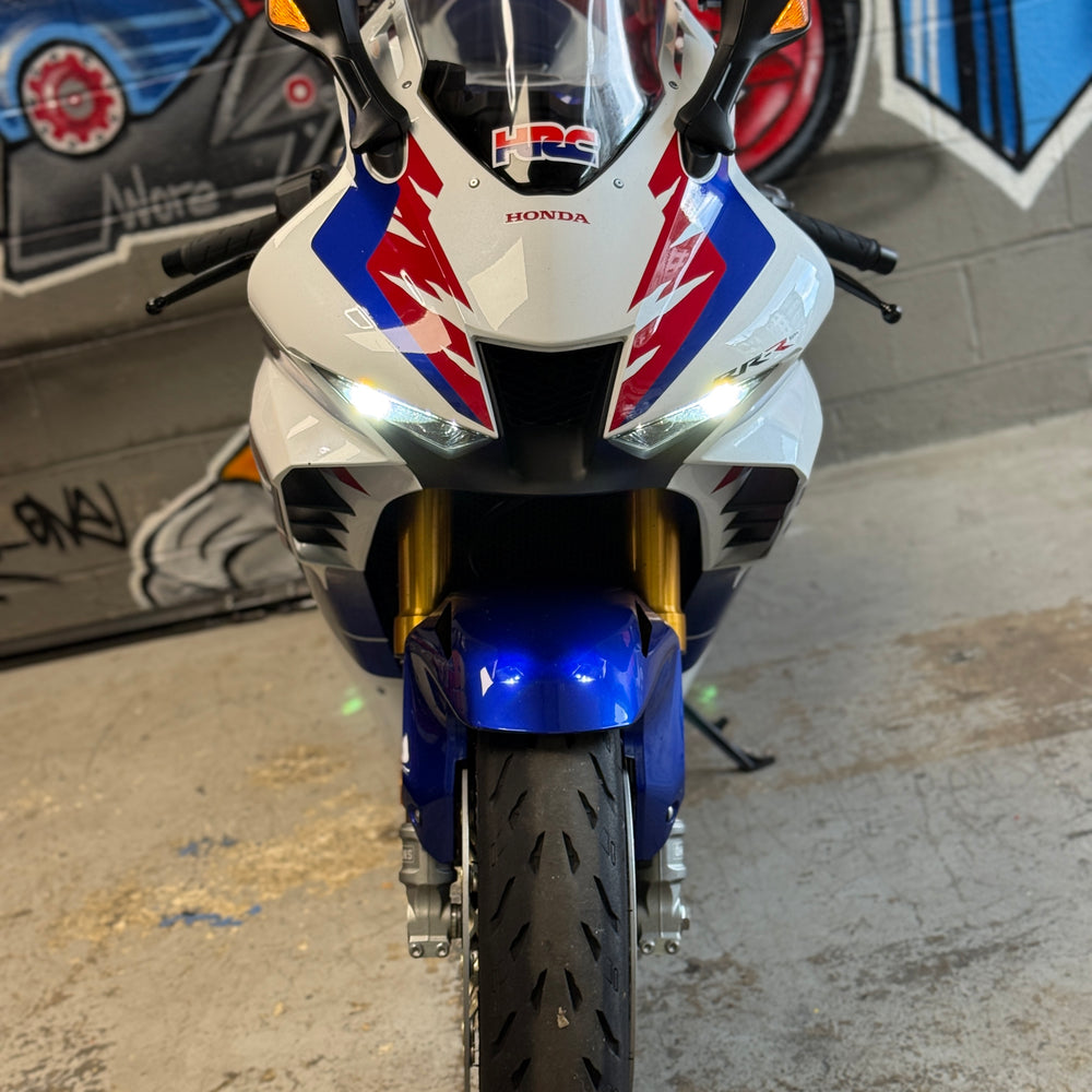 
                      
                        2023 HONDA CBR 1000RR-R FIREBLADE 30th Anniversary Edition
                      
                    