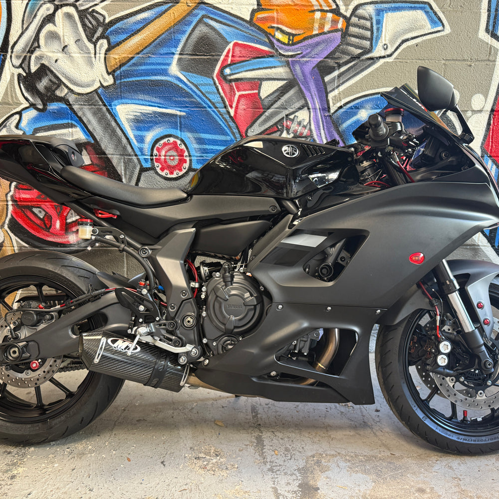 2024 YAMAHA YZF R7 M4
