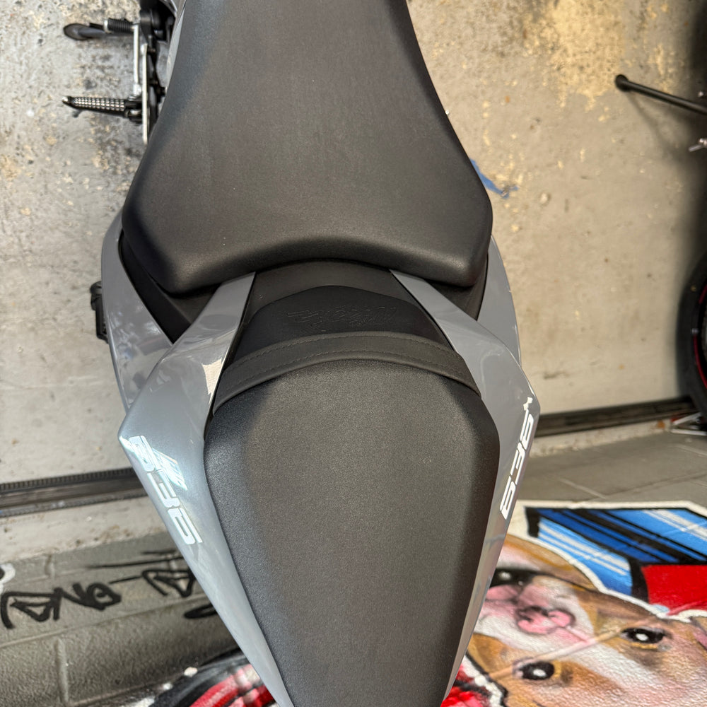 
                      
                        2019 Kawasaki Ninja ZX6R Nardo Grey
                      
                    
