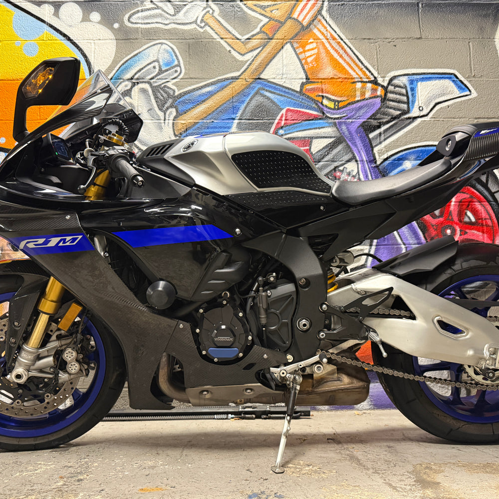 
                      
                        2022 Yamaha R1M #1440
                      
                    
