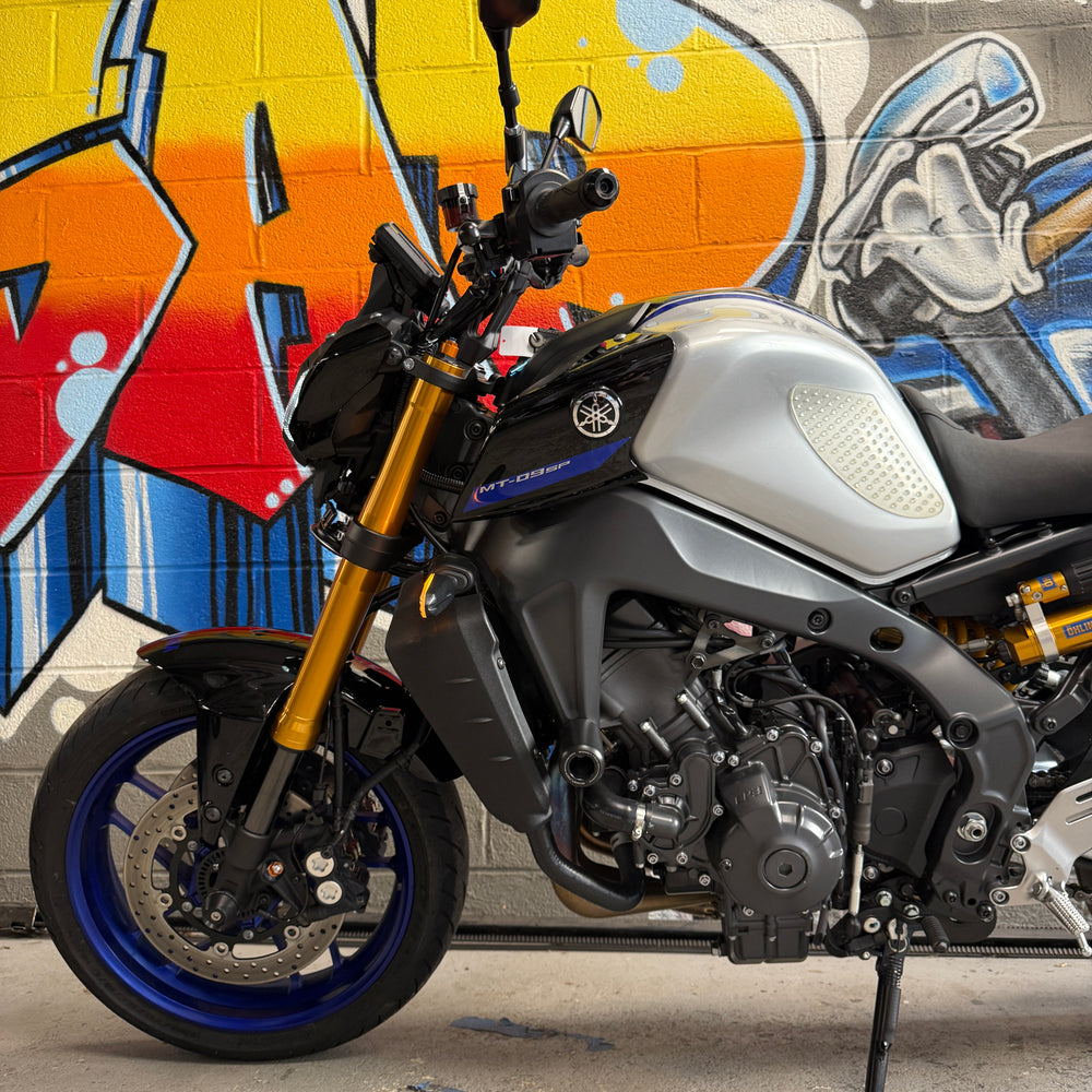 
                      
                        2022 YAMAHA MT09 SP Akrapovic
                      
                    
