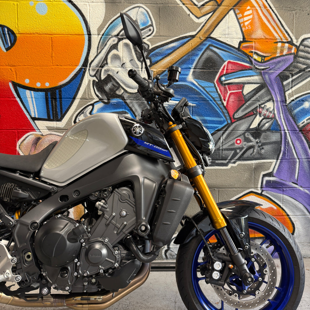 
                      
                        2022 YAMAHA MT09 SP Akrapovic
                      
                    