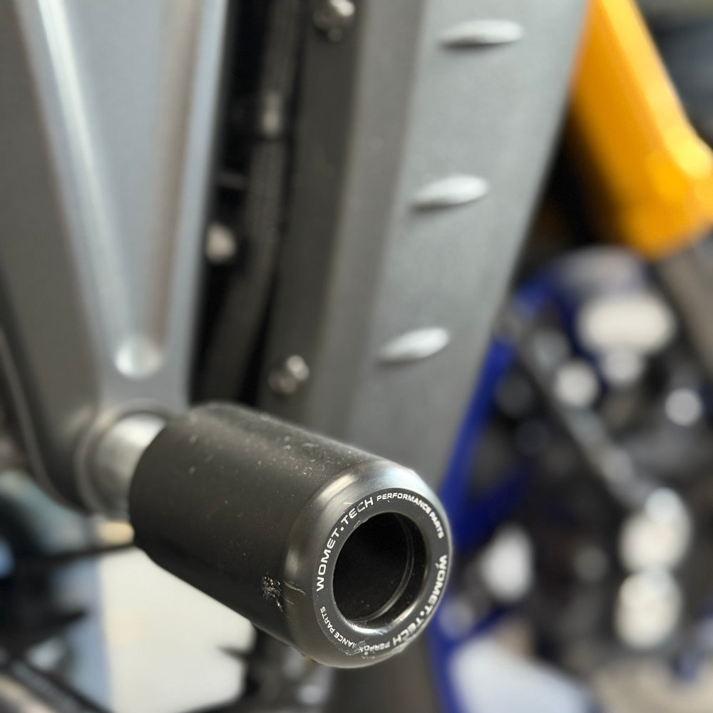 
                      
                        2022 YAMAHA MT09 SP Akrapovic
                      
                    