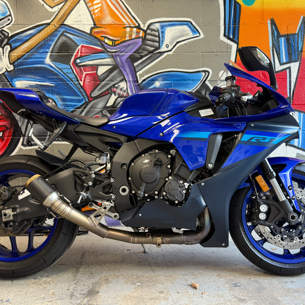2024 Yamaha YZF R1 Yamaha Blue