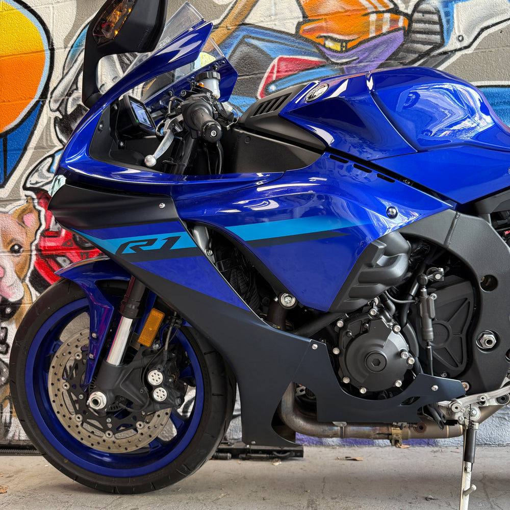 
                      
                        2024 Yamaha YZF R1 Yamaha Blue
                      
                    