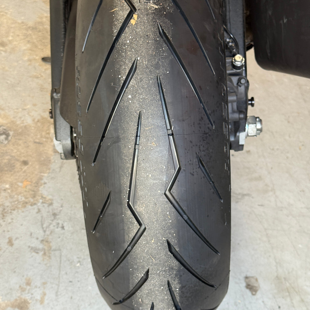 
                      
                        2024 Kawasaki Ninja ZX6R
                      
                    