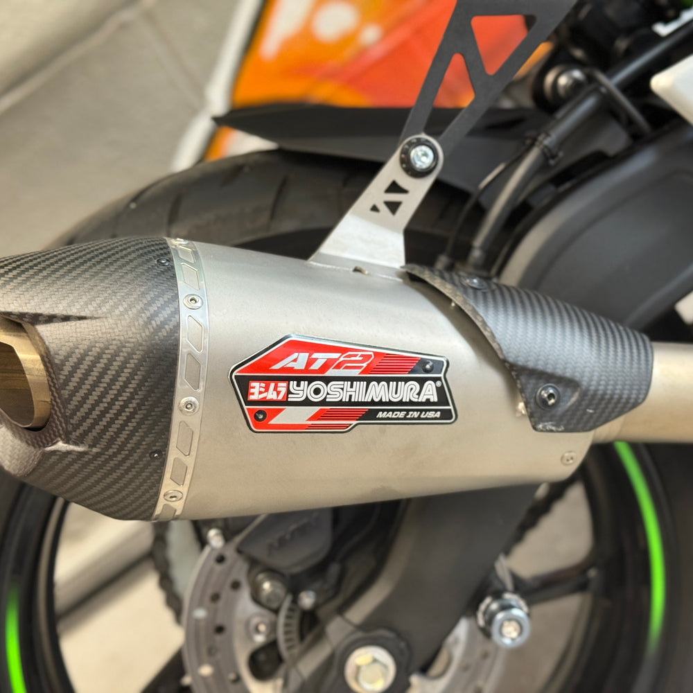 
                      
                        2024 Kawasaki Ninja ZX4RR KRT ABS Yoshi AT2
                      
                    