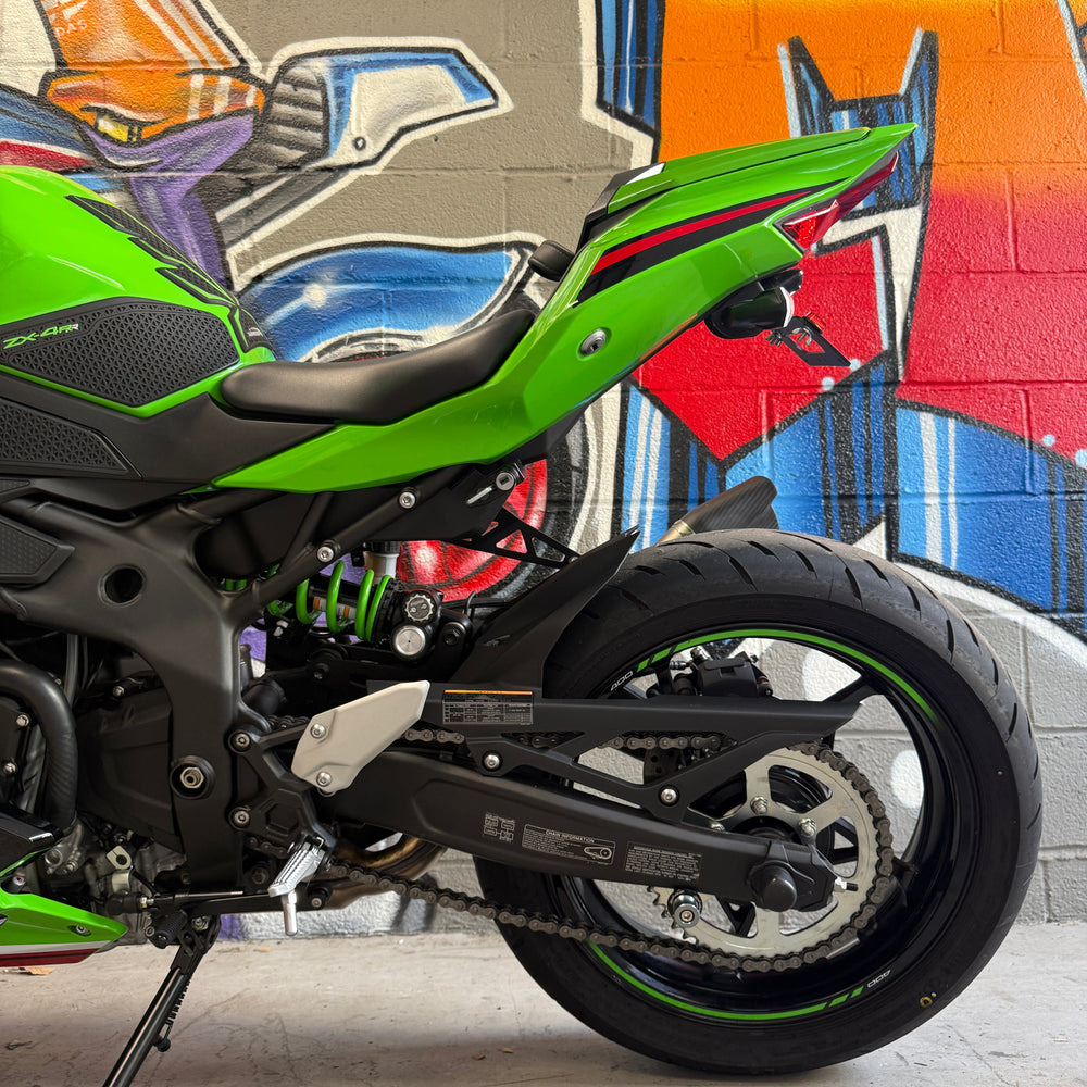 
                      
                        2024 Kawasaki Ninja ZX4RR KRT ABS Yoshi AT2
                      
                    