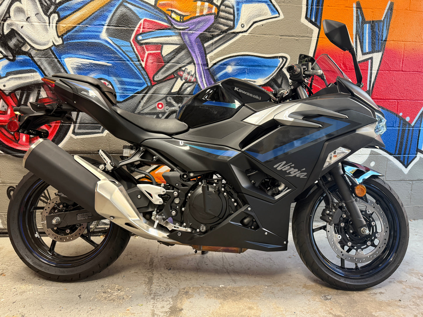 2025 Kawasaki Ninja 500 ABS