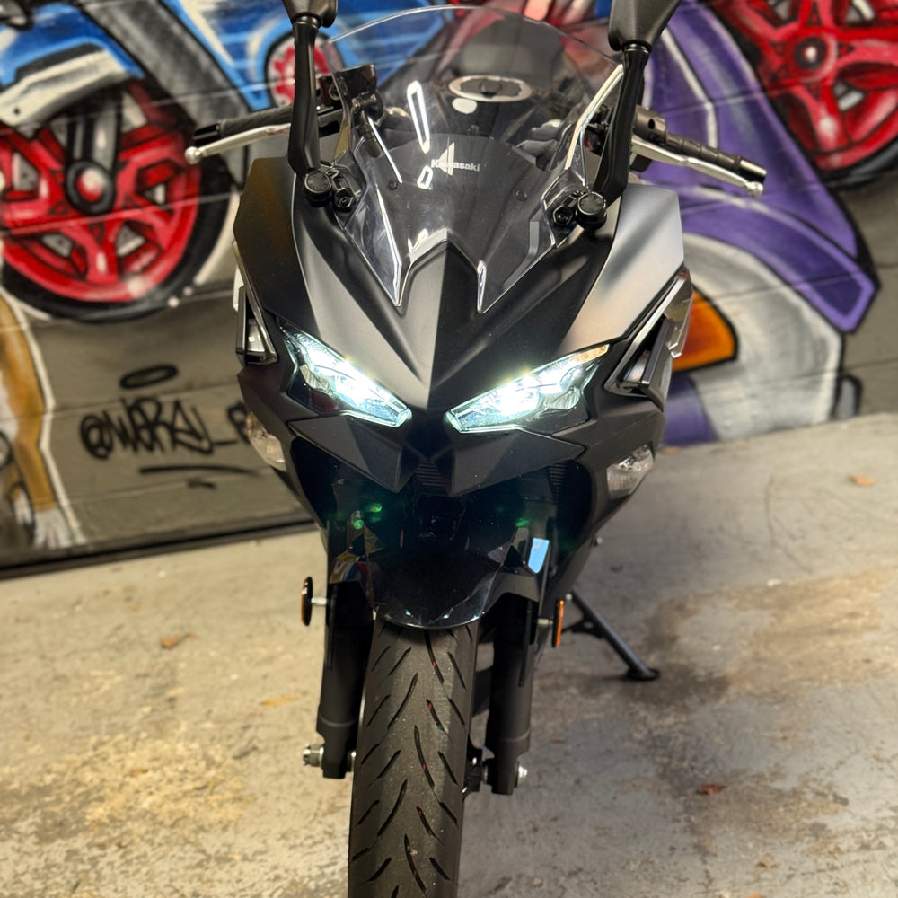 
                      
                        2025 Kawasaki Ninja 500 ABS
                      
                    