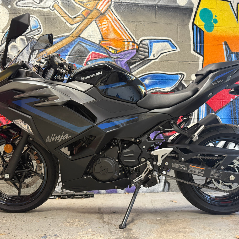 
                      
                        2025 Kawasaki Ninja 500 ABS
                      
                    