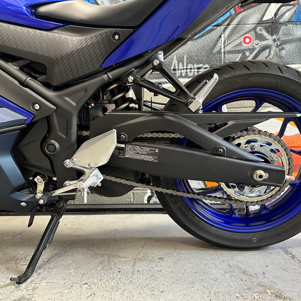 
                      
                        2024 YAMAHA YZFR3 w ABS Yamaha Blue
                      
                    