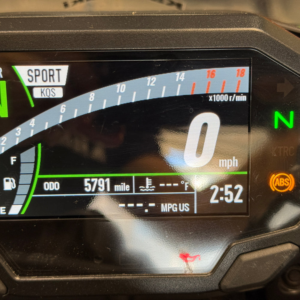 
                      
                        2024 Kawasaki Ninja ZX6R 40th Anniversary Ed
                      
                    