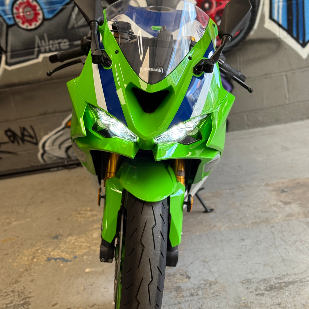 
                      
                        2024 Kawasaki Ninja ZX6R 40th Anniversary Ed
                      
                    