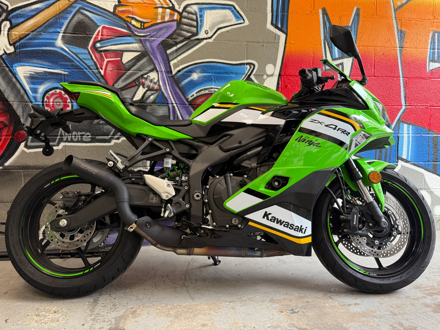 2025 Kawasaki Ninja ZX4RR KRT Coffman