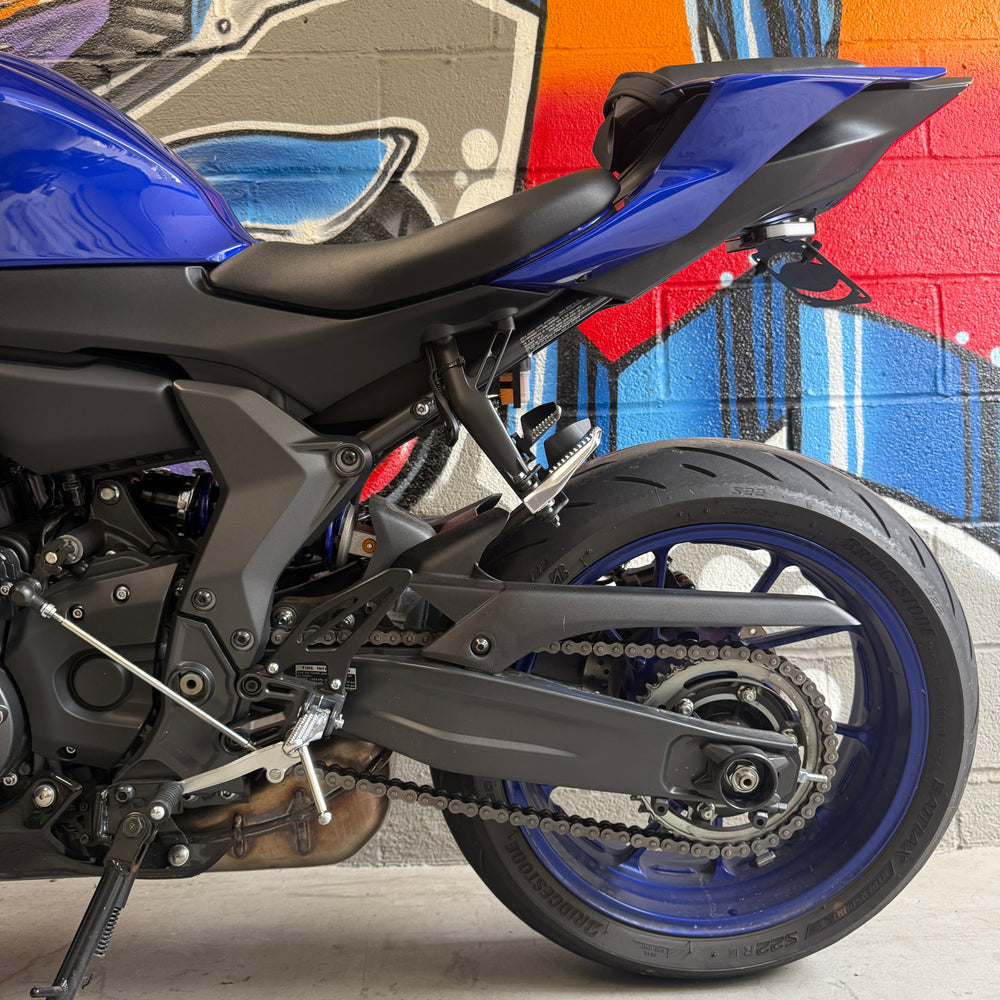 
                      
                        2025 YAMAHA R7 in Team Yamaha Blue
                      
                    
