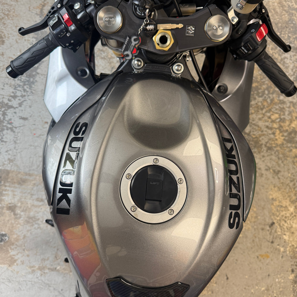 
                      
                        2021 Suzuki GSXR 750 M4
                      
                    